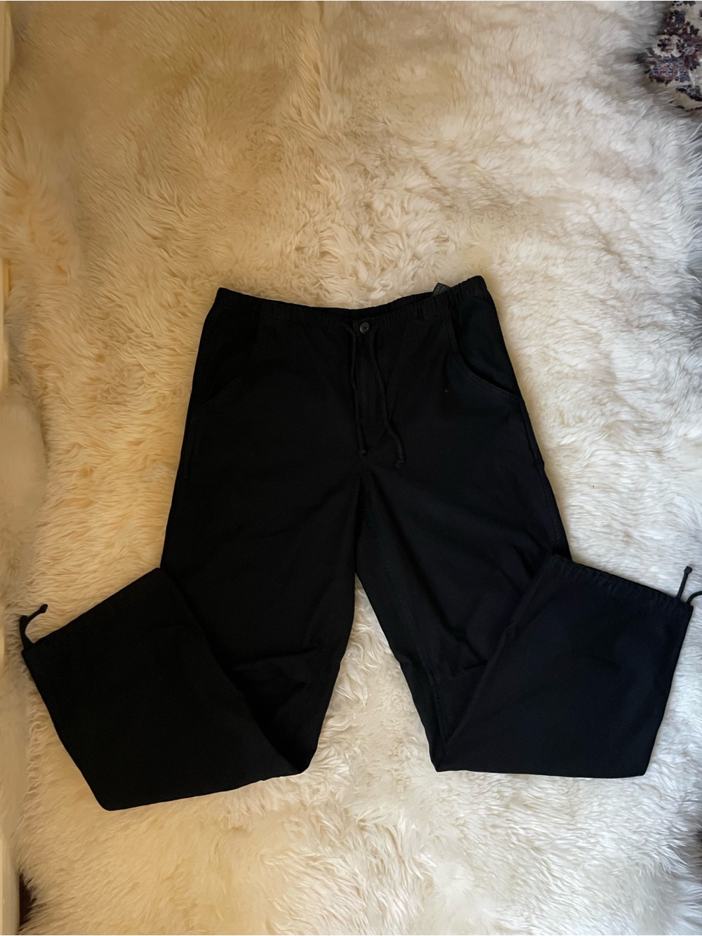 Sold out Aritiza TNA cache midrise wide leg black cargo twill pants